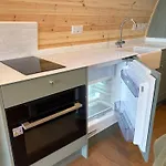 Luxury Pod - Hidden Hills Farm ファームステイ ウォータービル